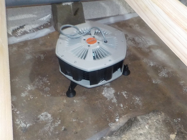 床下換気扇（攪拌送風機）